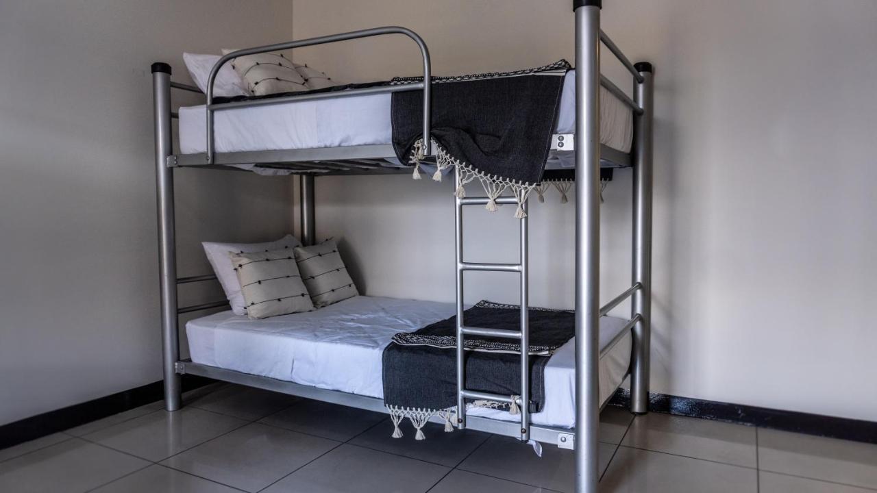 Esencia Hostal Terminal Oaxaca Экстерьер фото