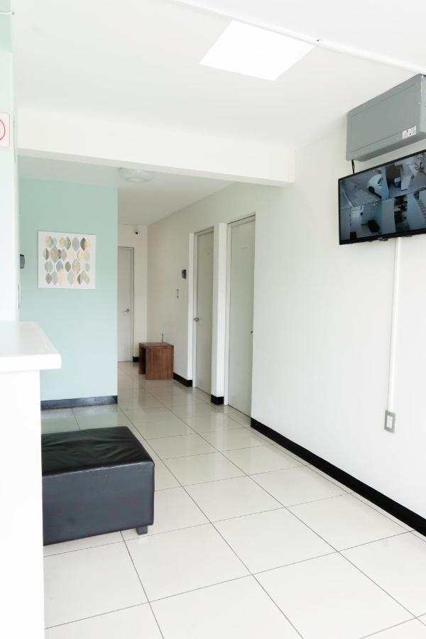 Esencia Hostal Terminal Oaxaca Экстерьер фото